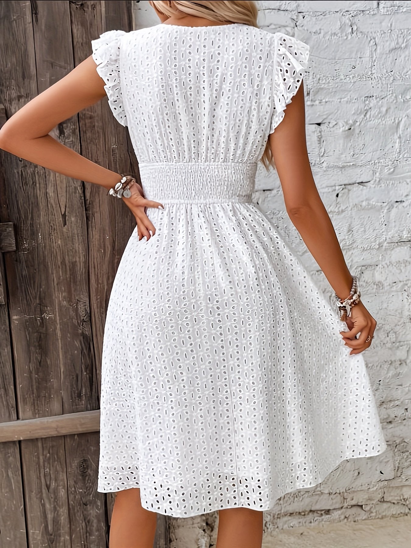 Clara · Das Midikleid das sich wie Urlaub anfühlt